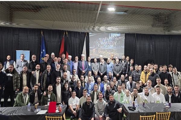 بررسی نقش مساجد در هویت‌سازی اسلامی در آلمان