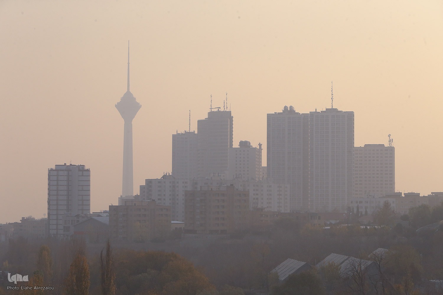 کدام دستگاه مخالف تعطیلی مدارس تهران در هوای آلوده است