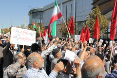 راهپیمایی نمازگزاران زنجانی علیه جنایات آل سعود