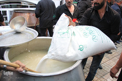 پخت حلوای 14 تنی در زنجان‎