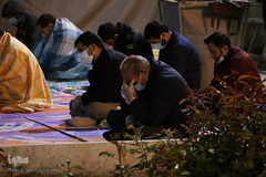 تضرع بندگان به درگاه معبود در شب بیست و سوم رمضان