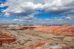 کوه‌های رنگی ماهنشان