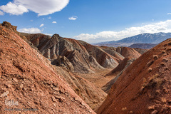 کوه‌های رنگی ماهنشان