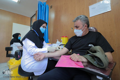 تزریق واکسن کنژوگه به داوطلبان در زنجان