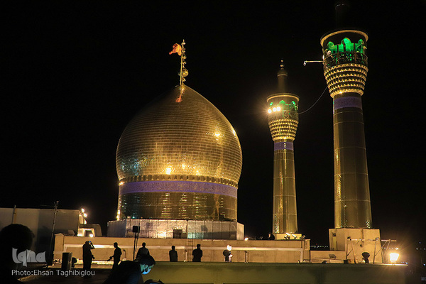 تعویض پرچم حسینیه اعظم زنجان‎‎