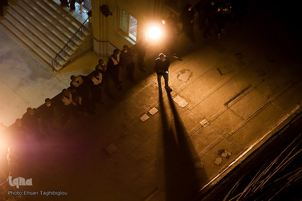 تعویض پرچم حسینیه اعظم زنجان‎‎