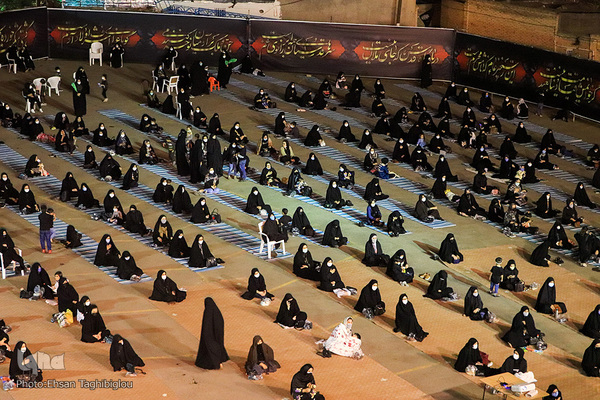 عزاداری شب هشتم محرم در حسینیه اعظم زنجان‎‎