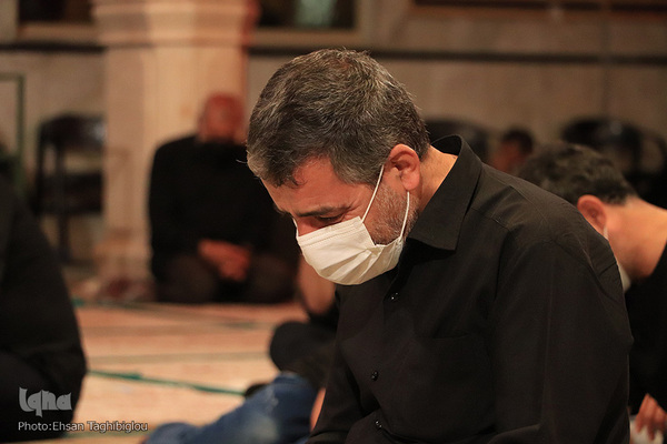 عزاداری شب هشتم محرم در حسینیه اعظم زنجان‎‎