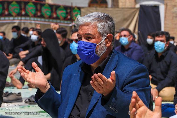 اقامه نماز ظهر عاشورا در زنجان