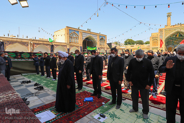 اقامه نماز ظهر عاشورا در زنجان