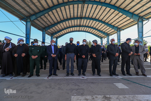 تشییع پیکر مادر شهید شهریاری در زنجان‎‎