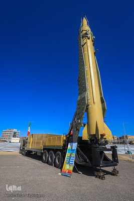 نمایشگاه اقتدار موشکی و نظامی در زنجان‎‎