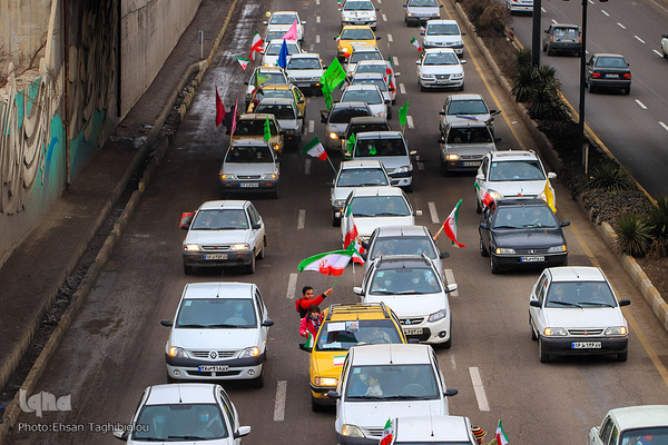راهپیمایی خودرویی در زنجان