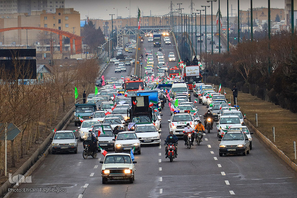 راهپیمایی خودرویی در زنجان