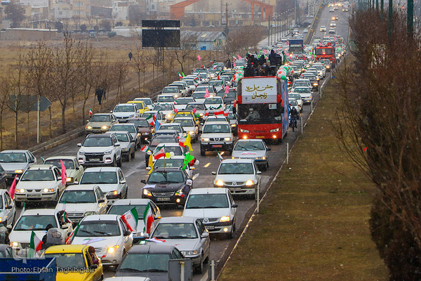 راهپیمایی خودرویی در زنجان