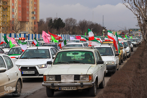 راهپیمایی خودرویی در زنجان