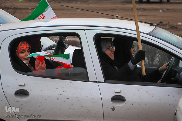 راهپیمایی خودرویی در زنجان