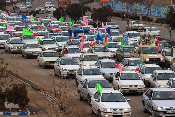 راهپیمایی خودرویی در زنجان