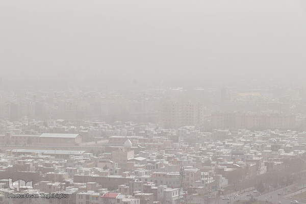 گرد و غبار در زنجان‎‎