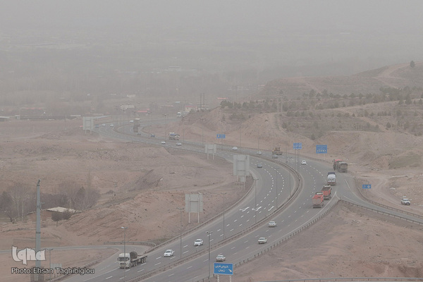 گرد و غبار در زنجان‎‎