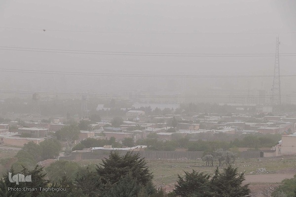 هجوم ریزگرد ها به زنجان‎‎