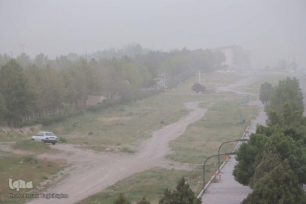 هجوم ریزگرد ها به زنجان‎‎