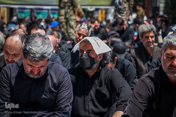 حسینیه ایران؛ نماز ظهر عاشورا در زنجان‎‎