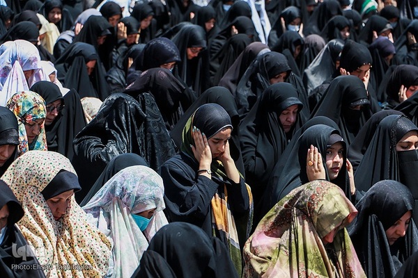 حسینیه ایران؛ نماز ظهر عاشورا در زنجان‎‎