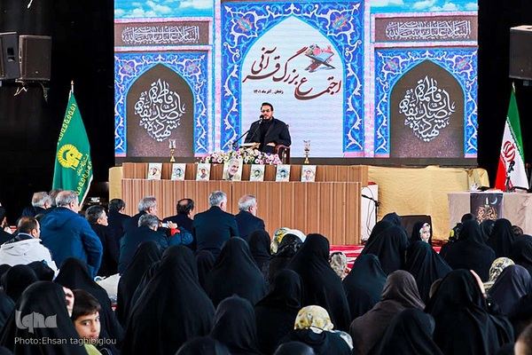 اجتماع بزرگ قرآنی زنجانی‌ها در زنجان
