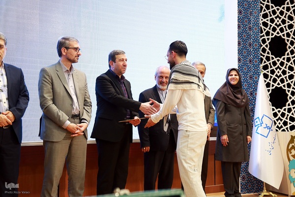 آئین اختتامیه بخش هنری بیست‌ونهمین جشنواره قرآن و عترت وزارت بهداشت در زنجان