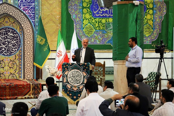 محفل بزرگ انس با قرآن در حسینیه اعظم زنجان