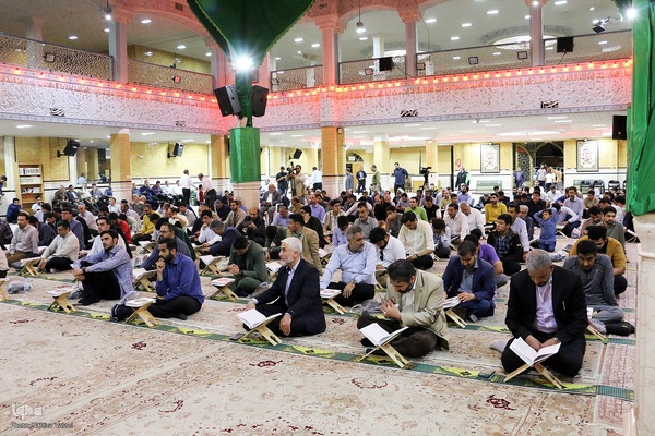 محفل بزرگ انس با قرآن در حسینیه اعظم زنجان