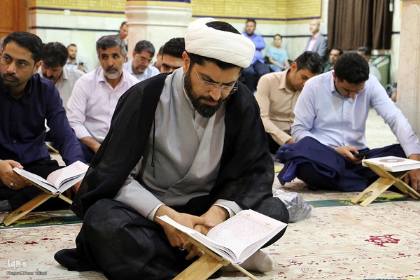 محفل بزرگ انس با قرآن در حسینیه اعظم زنجان