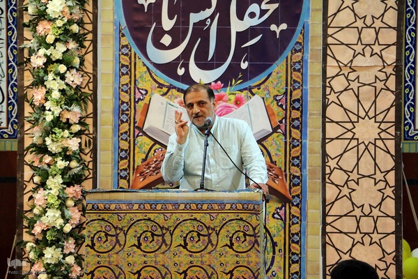 محفل بزرگ انس با قرآن در حسینیه اعظم زنجان