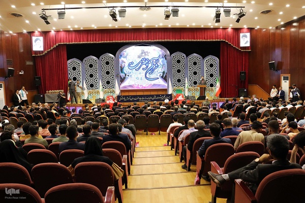 اختتامیه جشنواره قرآن و عترت وزارت بهداشت در زنجان