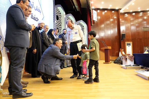 اختتامیه جشنواره قرآن و عترت وزارت بهداشت در زنجان