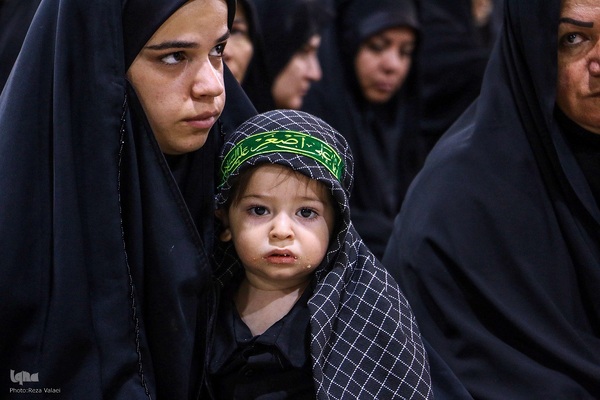 مراسم شیرخارگان حسینی در حسینیه اعظم زنجان