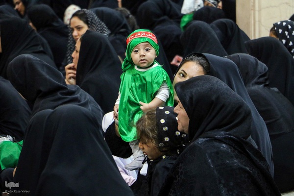 مراسم شیرخارگان حسینی در حسینیه اعظم زنجان