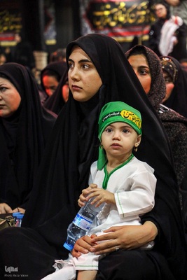 مراسم شیرخارگان حسینی در حسینیه اعظم زنجان