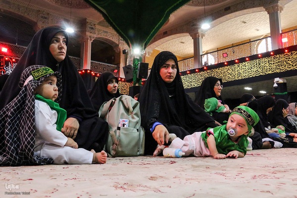 مراسم شیرخارگان حسینی در حسینیه اعظم زنجان