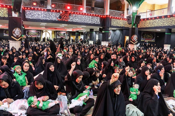 مراسم شیرخارگان حسینی در حسینیه اعظم زنجان