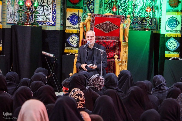 مراسم شیرخارگان حسینی در حسینیه اعظم زنجان