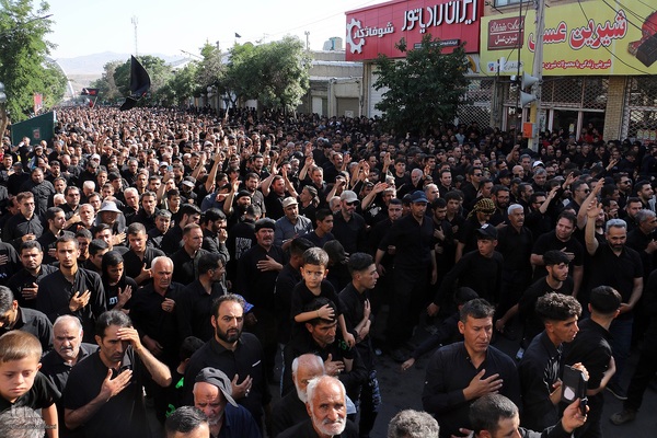 اجتماع بزرگ عزاداران در دسته حسینیه اعظم زنجان