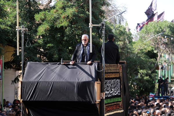 اجتماع بزرگ عزاداران در دسته حسینیه اعظم زنجان