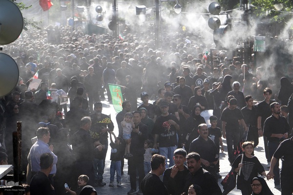 اجتماع بزرگ عزاداران در دسته حسینیه اعظم زنجان