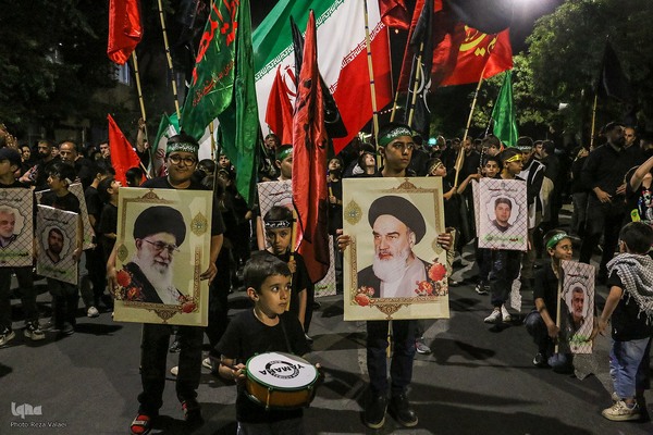 دسته عزاداری هیئت فاطمیون زنجان در شب عاشورا