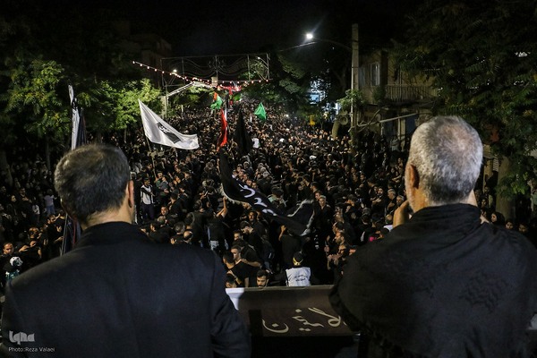 دسته عزاداری هیئت فاطمیون زنجان در شب عاشورا