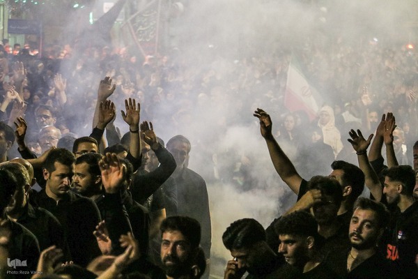 دسته عزاداری هیئت فاطمیون زنجان در شب عاشورا