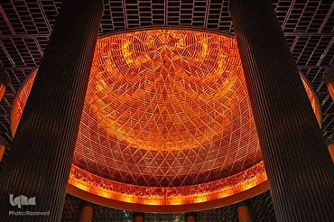 दक्षिण पूर्व एशिया में सबसे बड़ी मस्जिद के डिजाइन में कुरान के प्रतीक I फिल्म