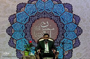 Tinig | Pagbigkas ni Hossein Pourkoir mula sa Surah "Tawbah”